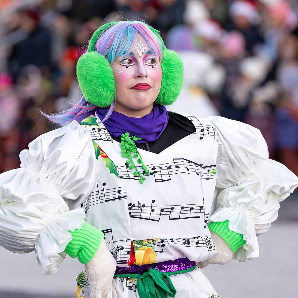 Miniature : Alteliers Balthazar - Costume en location - Robe Musicale