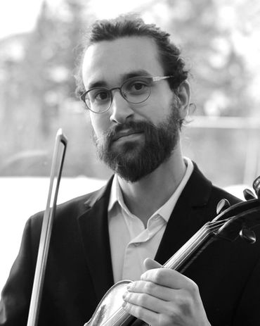 Vincent Delorme is a violist in the Montreal team of Collectif de la Cité