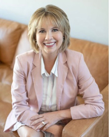 Michelle Belloit Headshots 2022 (4).jpeg