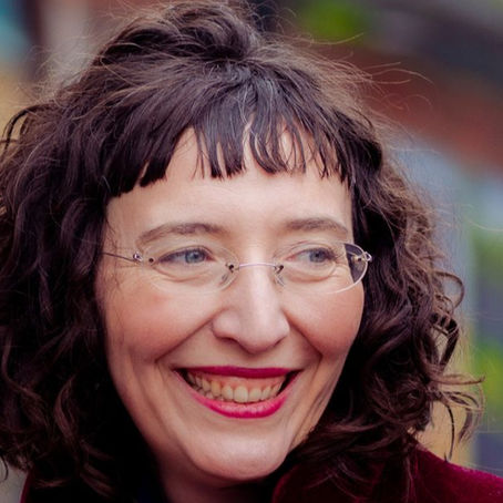 The Power of the Messy Middle: How Estelle Rose Helps Women Redefine Success