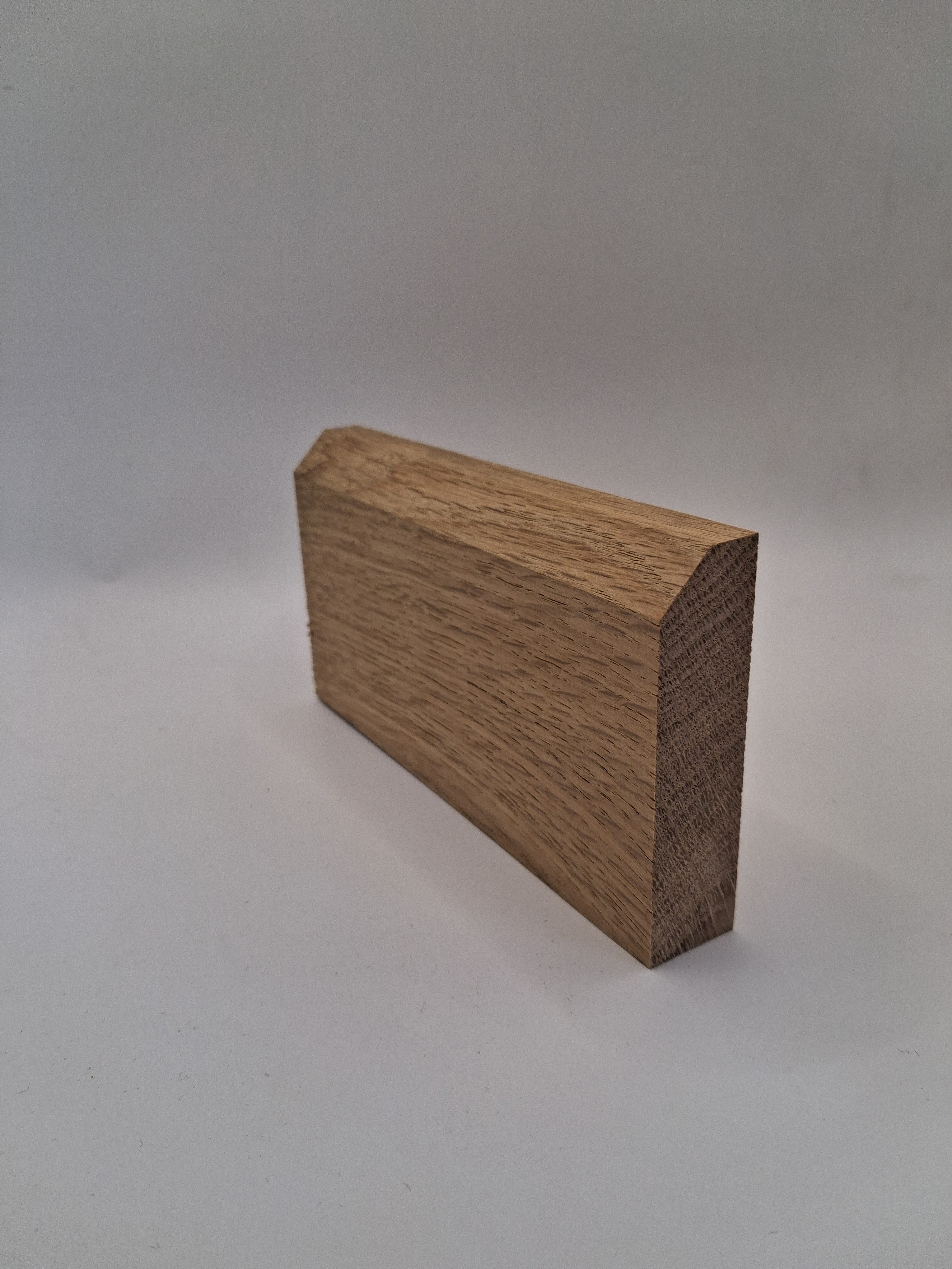 English Oak - 45 Degree Chamfered Architrave 20mm