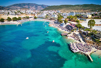 מפרץ בסרדנה עיירת חוף באלבניה.jpeg