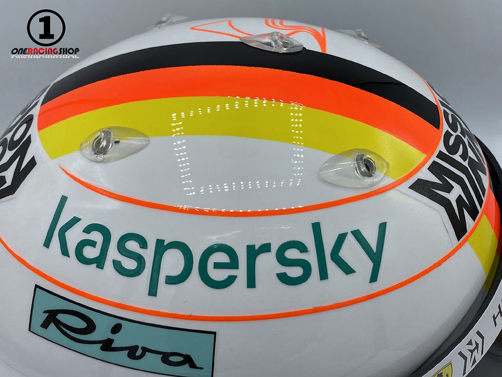 Thumbnail: Sebastian Vettel 2020 F1 Helmet / Team Ferrari
