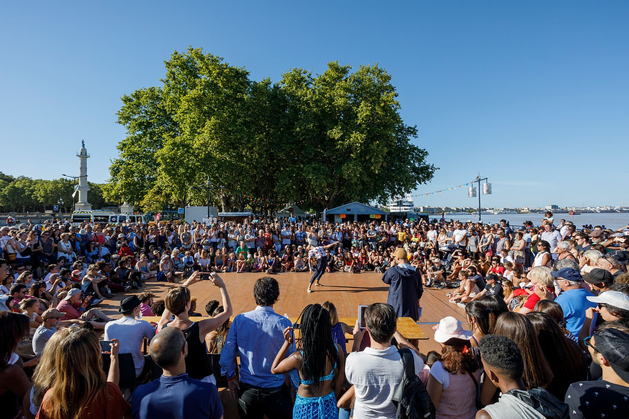 Spectacle © Steve Laurens.jpg