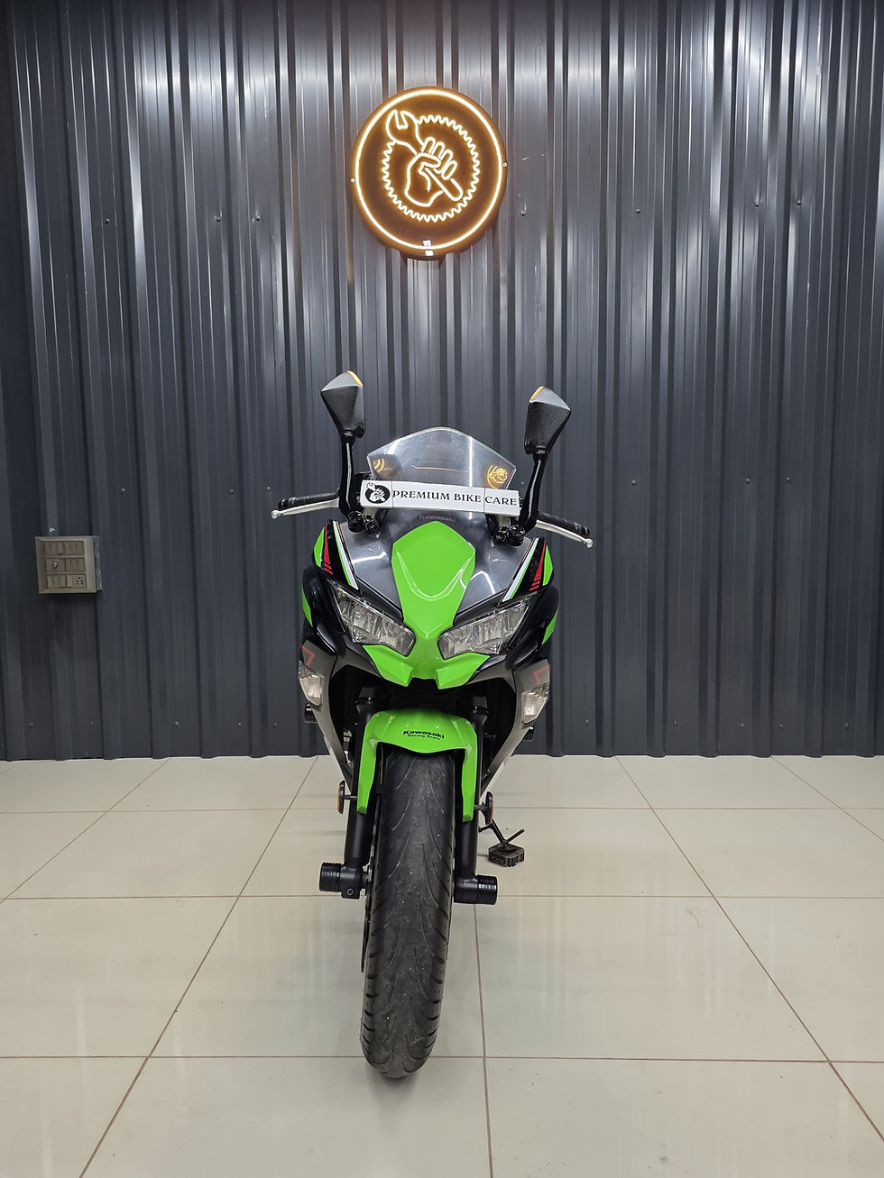 Thumbnail: Kawasaki Ninja 650
