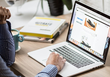 CarrersSlideManAtComputer_edited_edited.