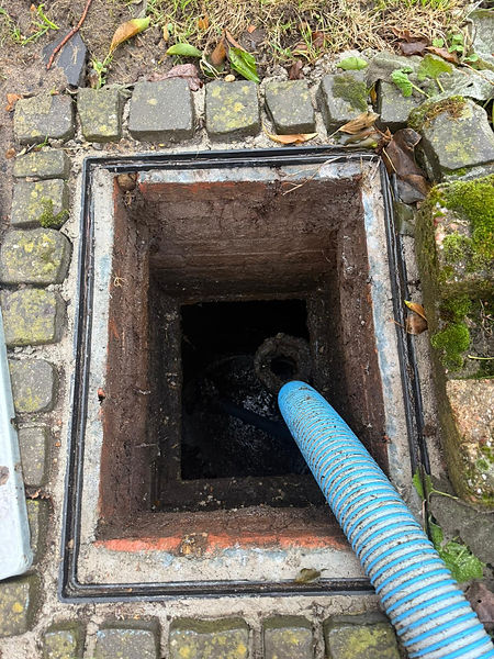 septic tank emptying