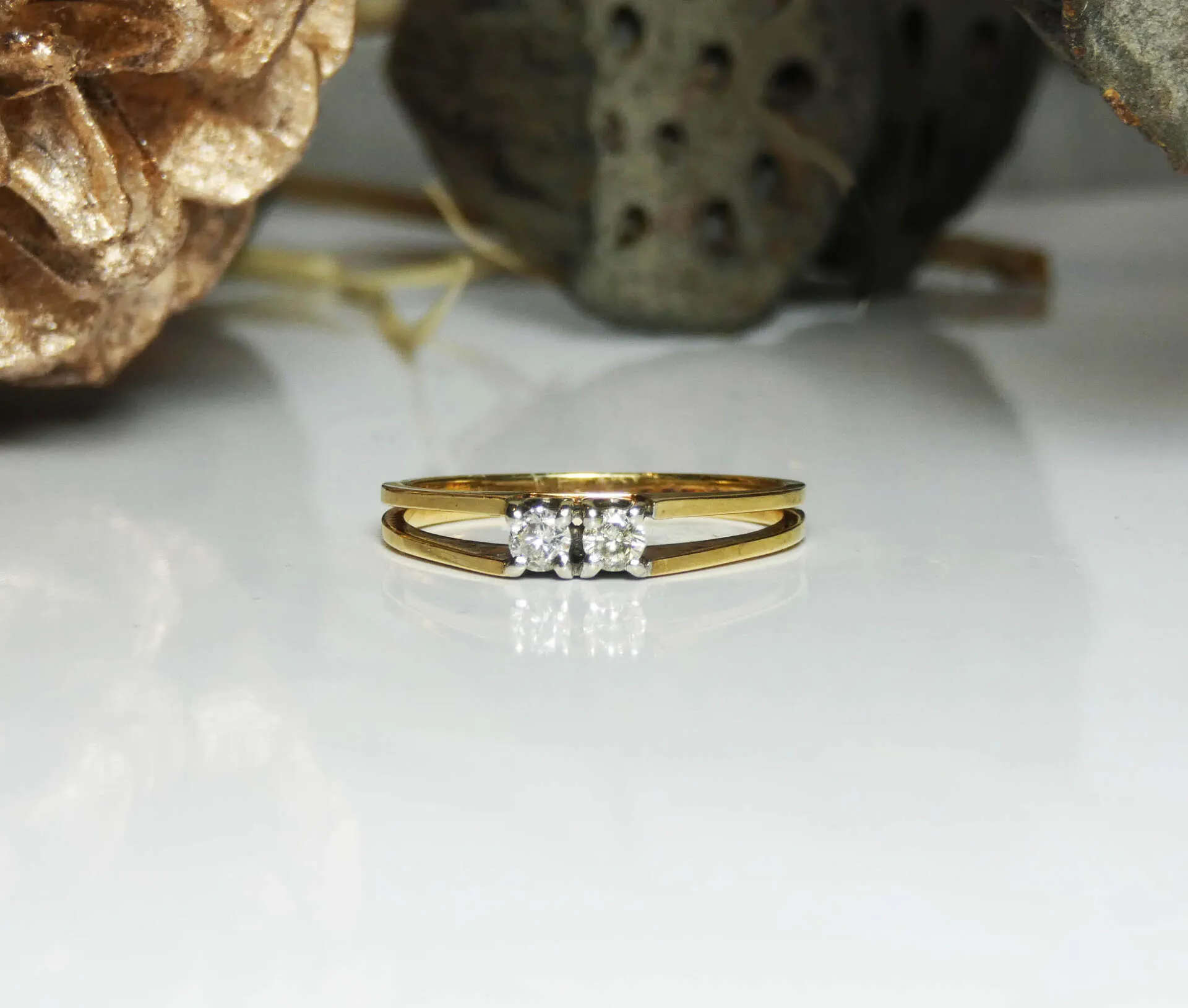 9ct Yellow Gold 2 Stone Diamond Engagement Ring With Split Shoulders