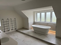 Modern bathroom featuring a neutral colour scheme.