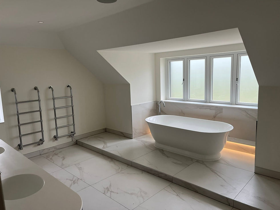 Modern bathroom featuring a neutral colour scheme.