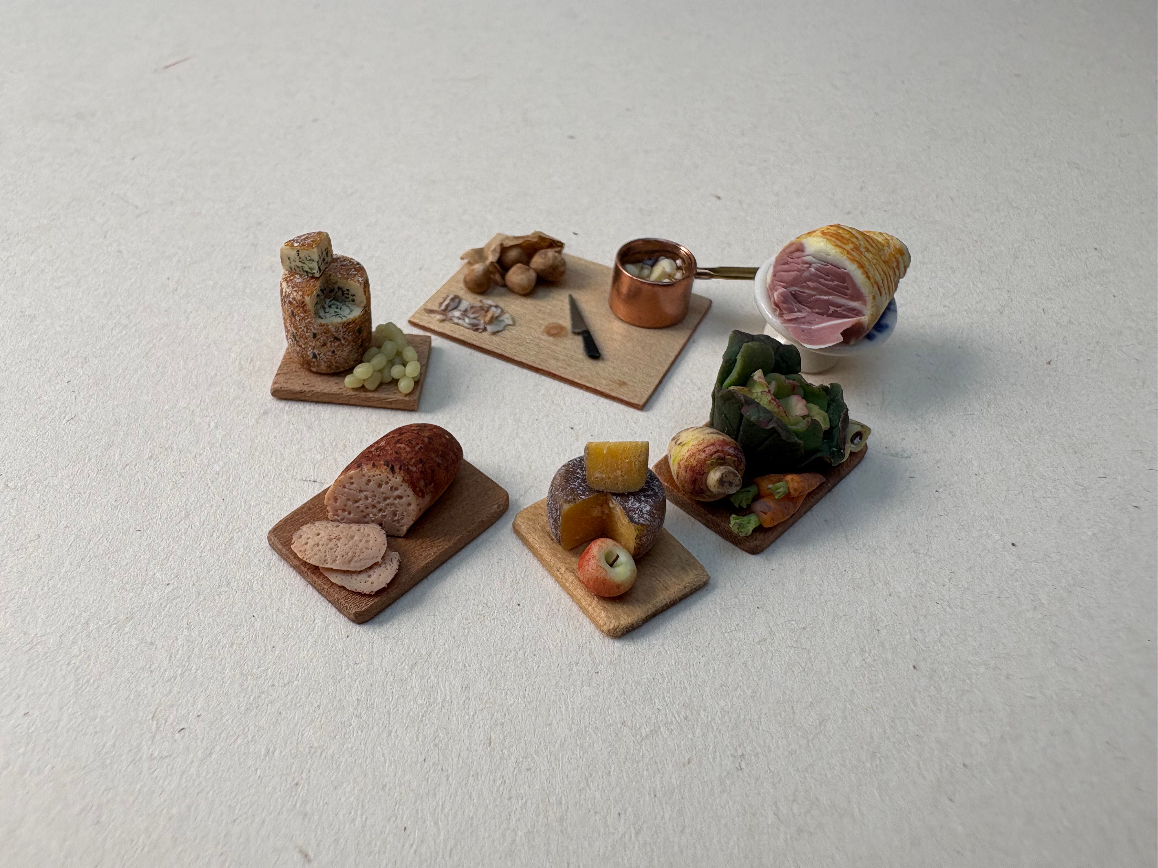 Set of 6 food displays ,1/24th scale 