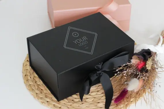 Thumbnail: Customized gift boxes