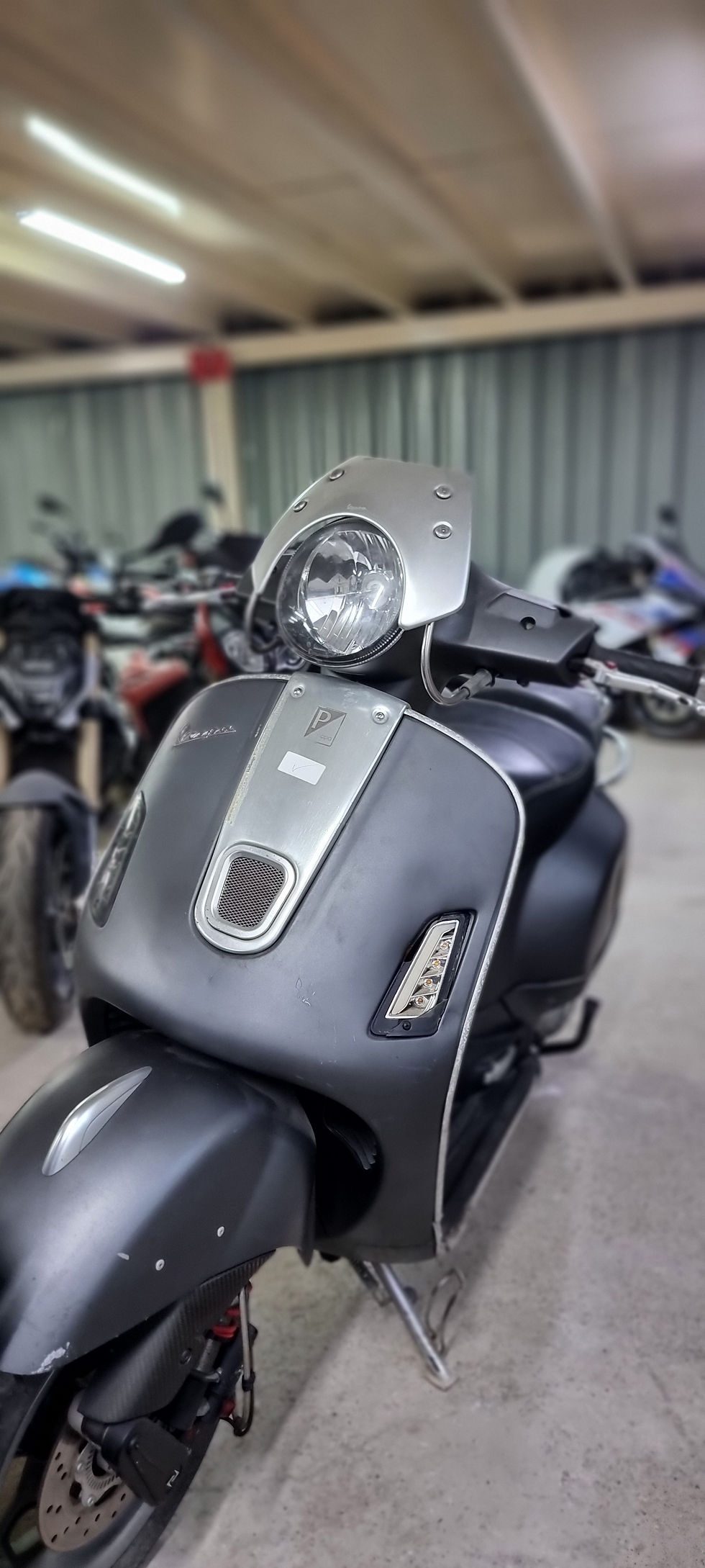 Thumbnail: Vespa 300s 2019