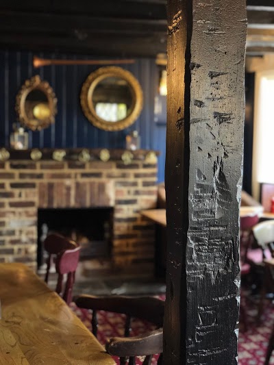 The Queens Head Barns Green Country Pub In Horsham Home The Queens Head Barns Green Country Pub In Horsham Home