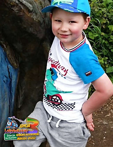 Ignaś, lat 4 z  wierszem "Katechizm polskiego dziecka"  Władysława Bełzy