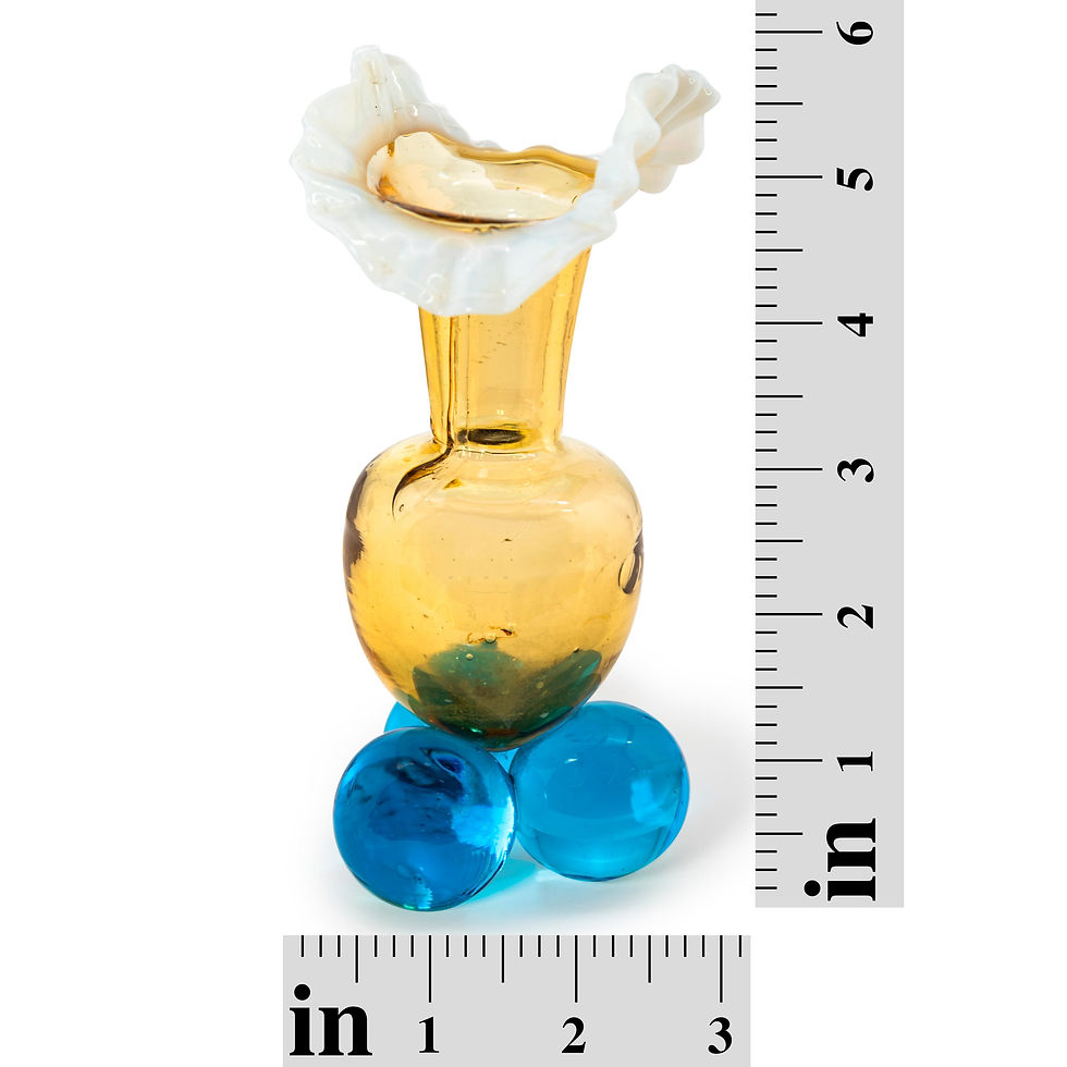 Miniatura: Amber Murano White Ruffle Vase With 3-Ball Footed Vase