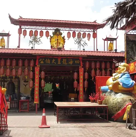 Tokong Si Hai Long Wang