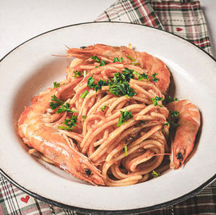 Easy Prawn Spaghetti with Tomato Sauce (Gluten-Free Corn Pasta)