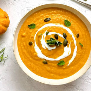 Cozy Roasted Pumpkin Soup Recipe (Healthy, Creamy & Easy)