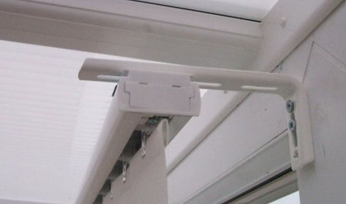 Vertical blinds Face fix bracket_edited.