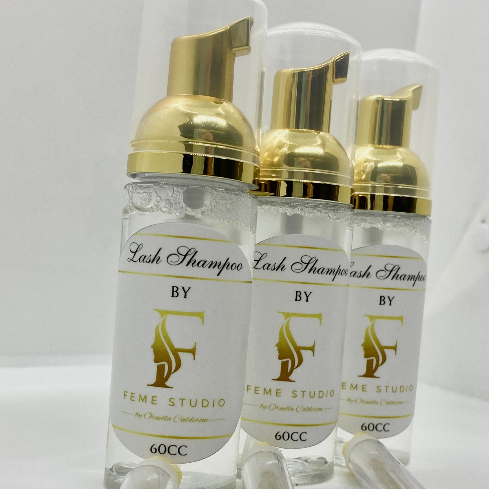 Lash Shampoo + Peine con Protector