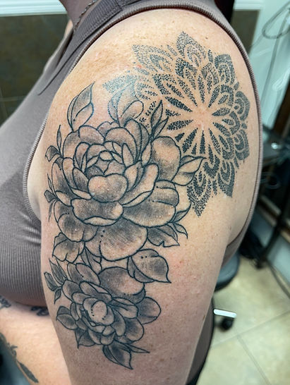 Floral piece by Kamil