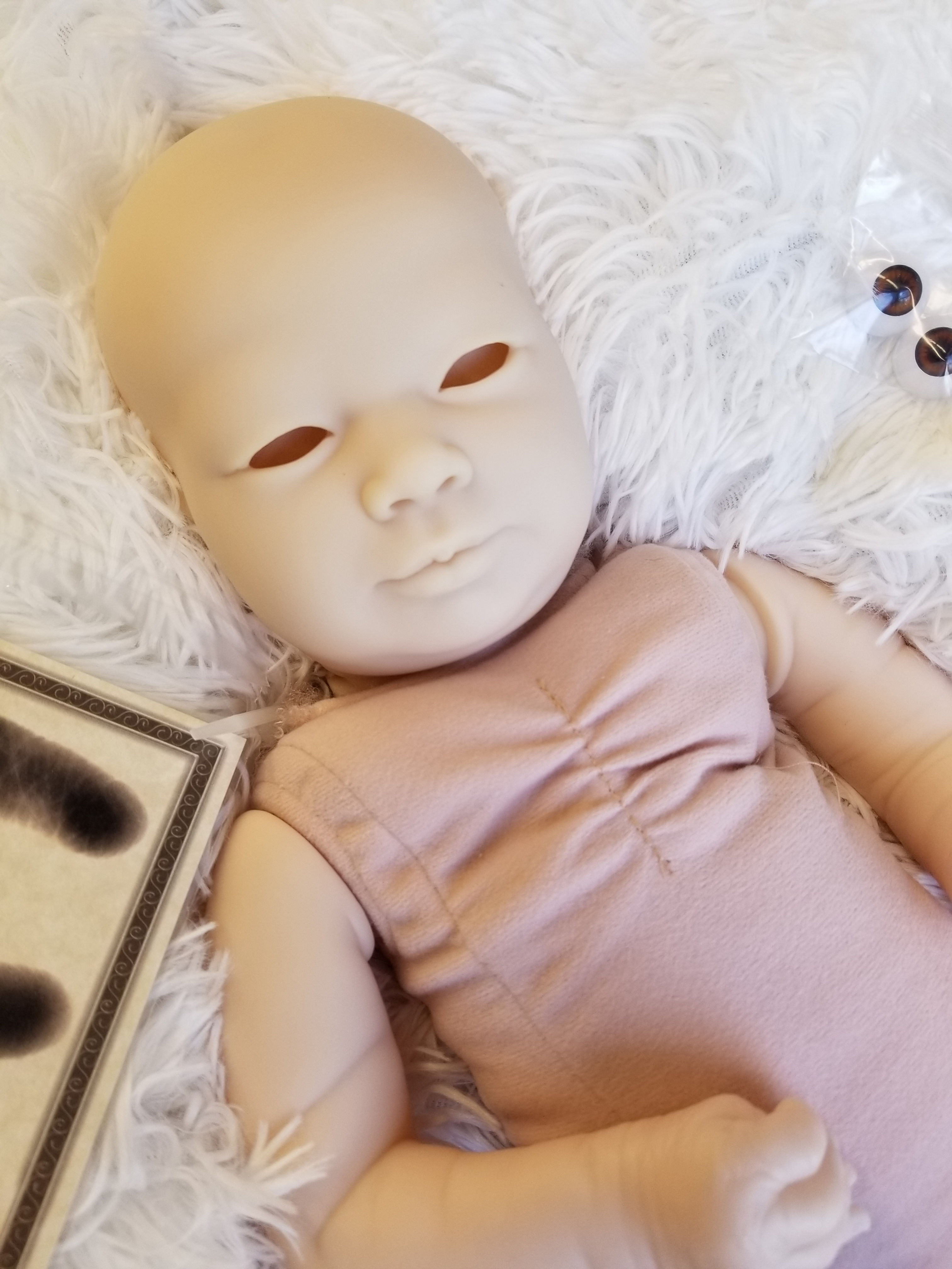 Realborn Reborn kit Laila Awake w/ body and extras