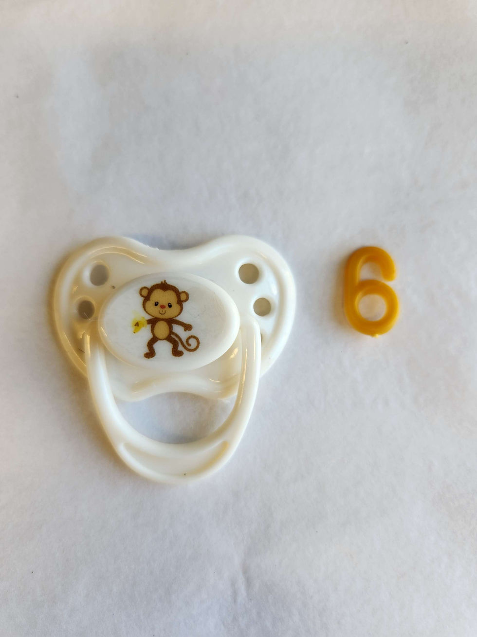 Thumbnail:  Magnetic Pacifiers 12 PC (Lil'Monkey)