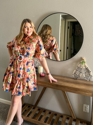 Walmart spring dresses Spring transitional outfit Spring wedding guest outfit Midsize - curvy - size 12 - size 14 Pink chambray dress Floral dress Puff sleeve dress