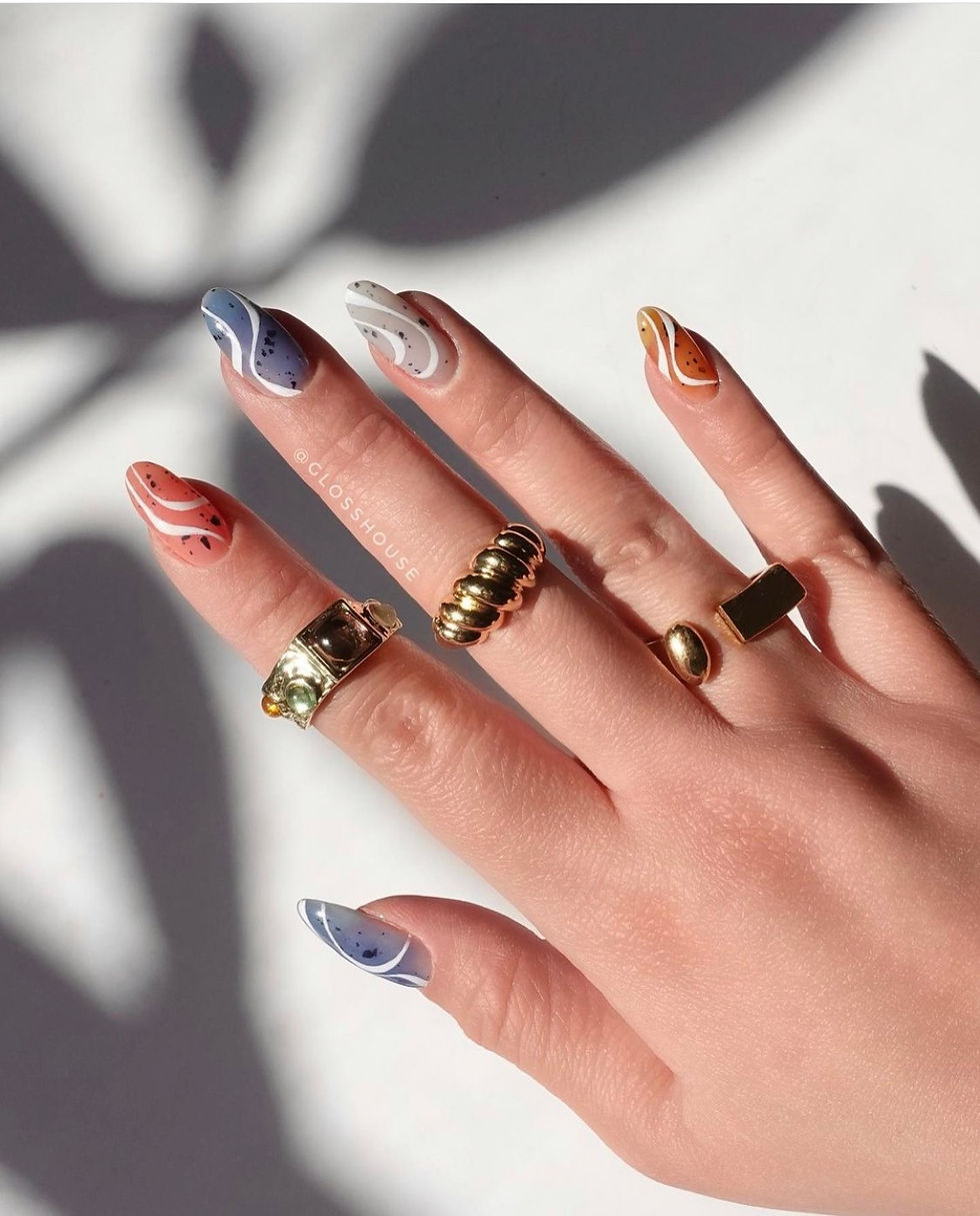 Summer Nail Trends: Pastel and Neutral Nail Color Inspiration