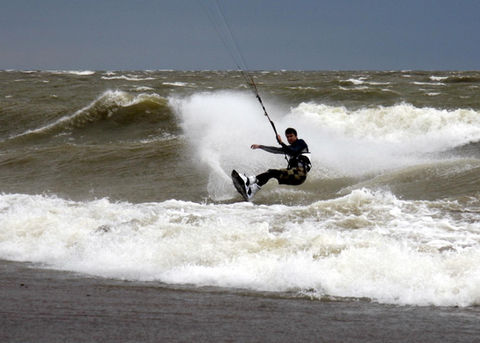 Mentor Lake Erie Kite Surfing