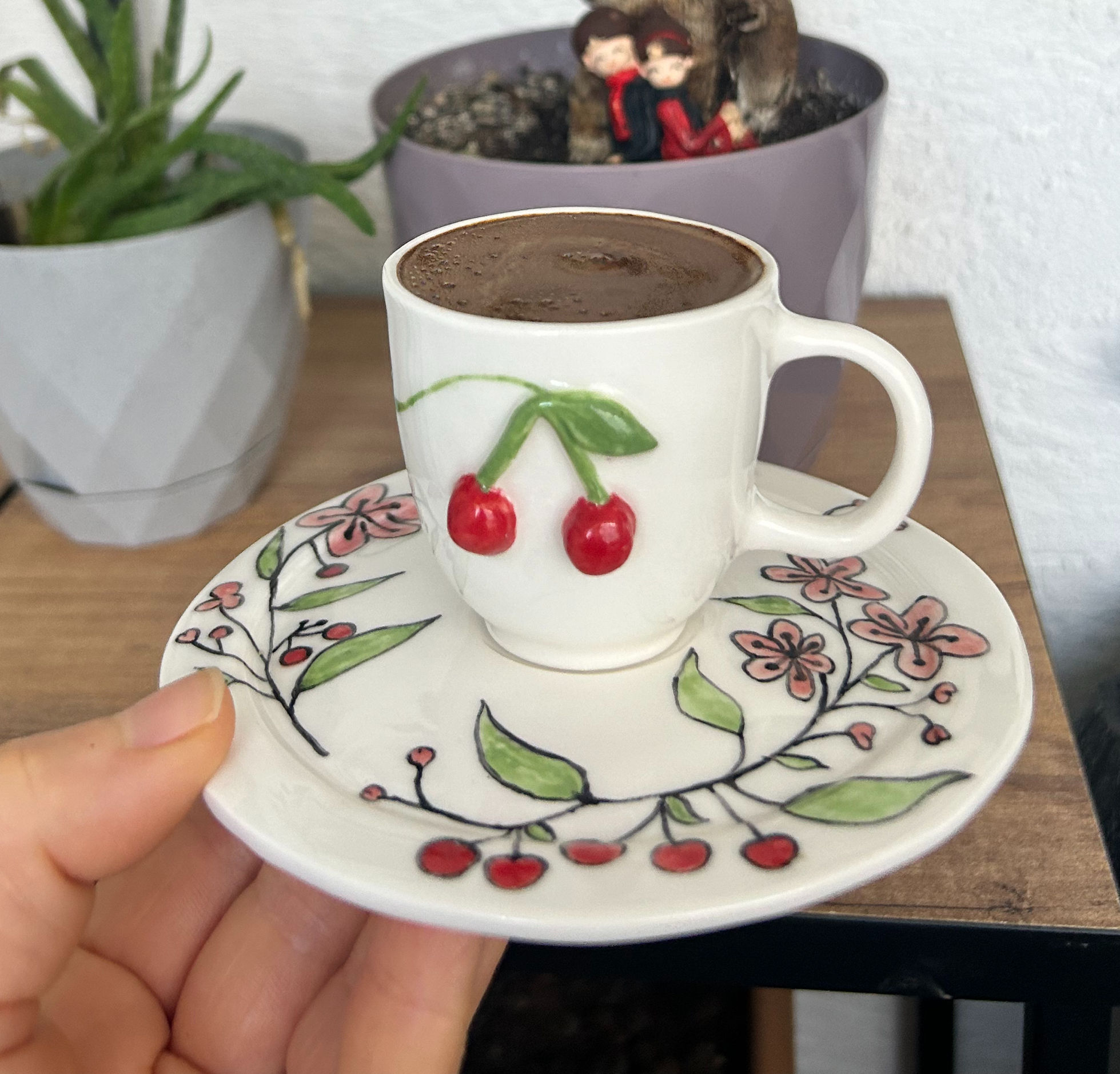 Türk Kahvesi Fincanı Kiraz Kabartma Desenli 550,00 TL