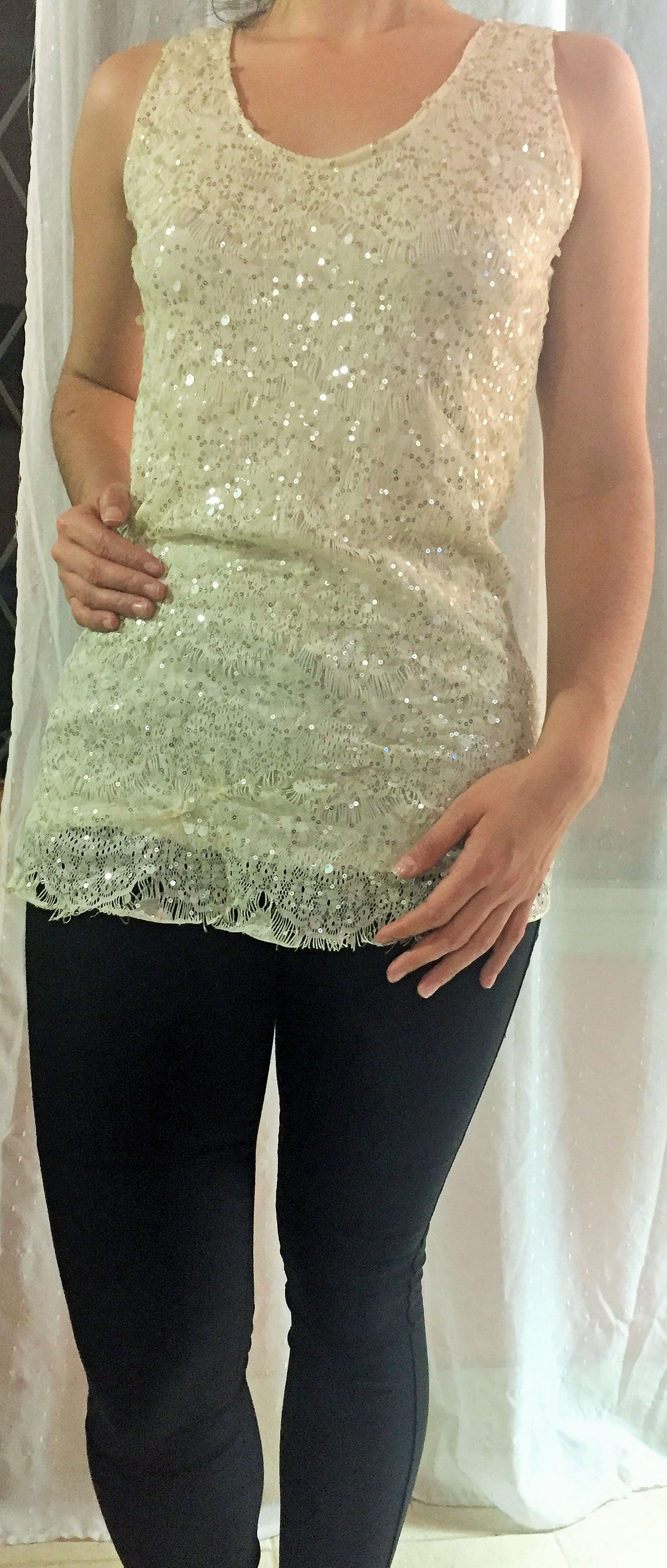 Camisilla Beige con Aplique