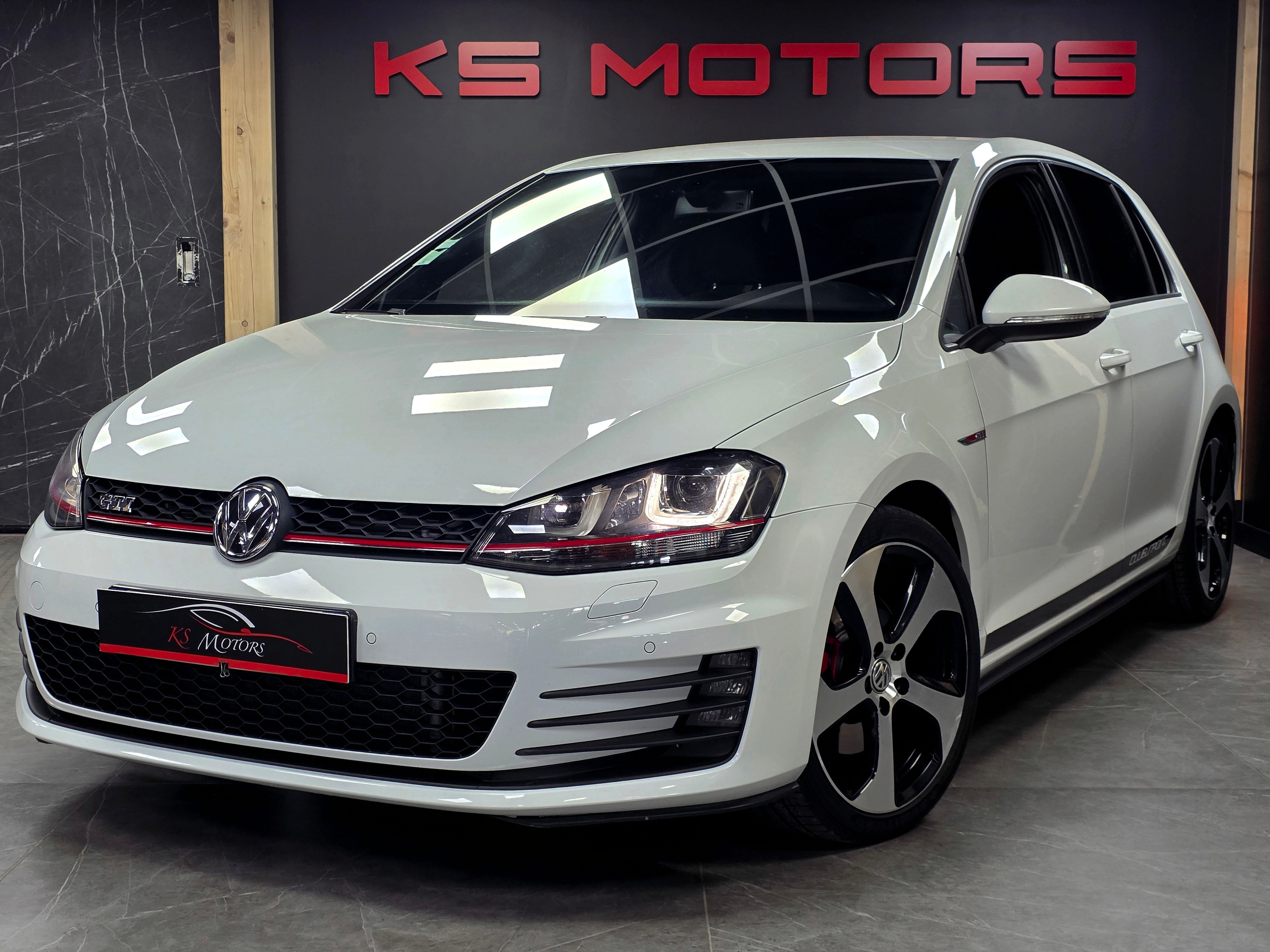 VOLKSWAGEN GOLF VII GTI 2.0 TSI 220 CV GPS BLUETOOTH