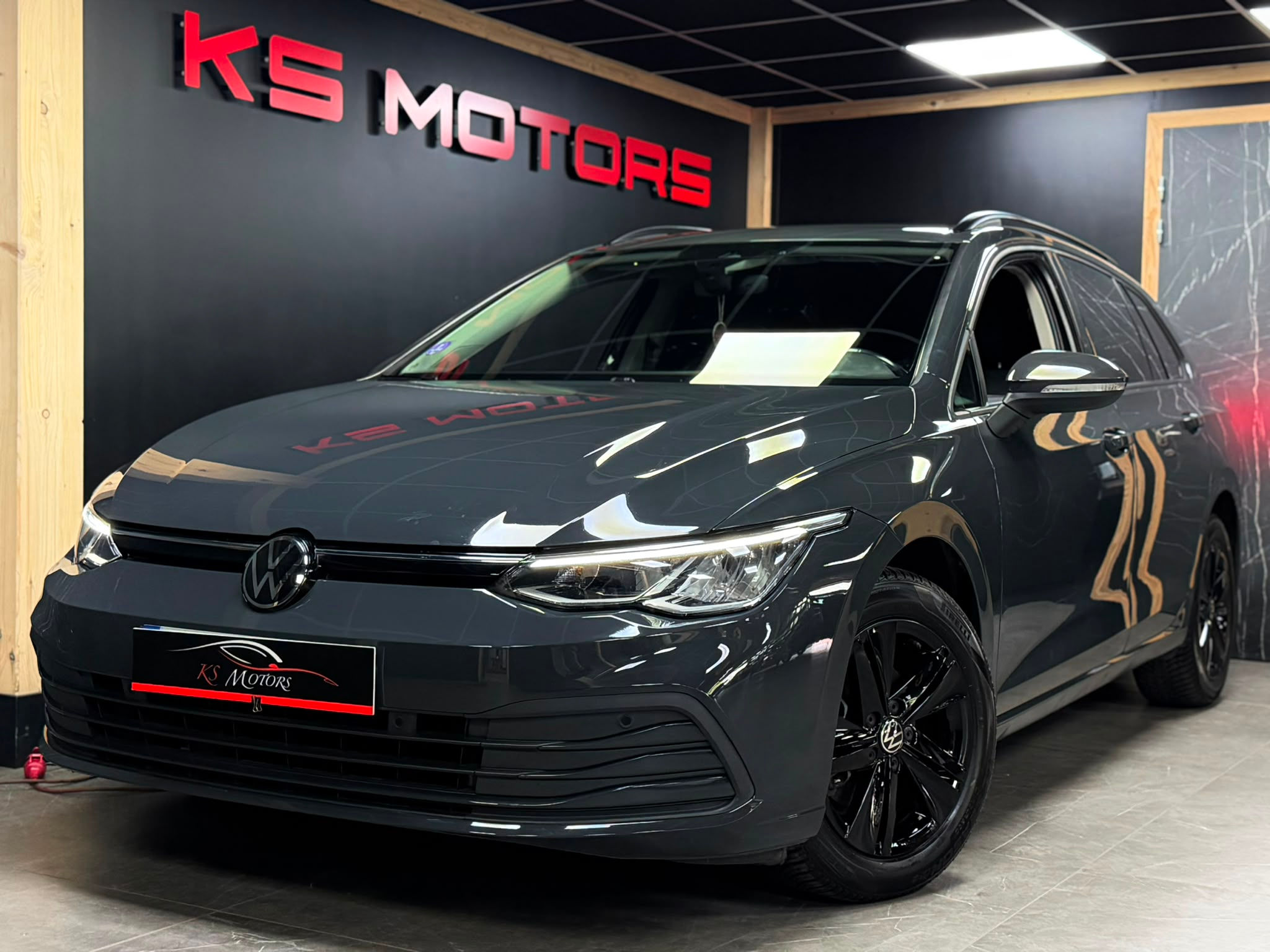 VOLKSWAGEN GOLF VIII SW 1.0 TSI 110 CV GPS TEL CAM CARPLAY