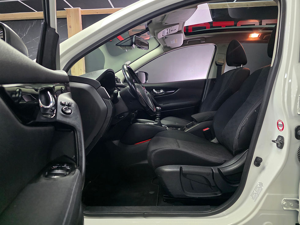Miniature : NISSAN QASHQAI 1.2 DIG-T 115 CV GPS BLUETOOTH CAMERA360