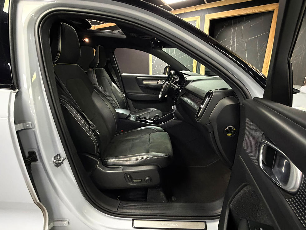 Miniature : VOLVO XC40 D3 2.0 150 CV BVA GPS BLUETOOTH CAMERA CARPLAY TOIT OUVRANT PANO