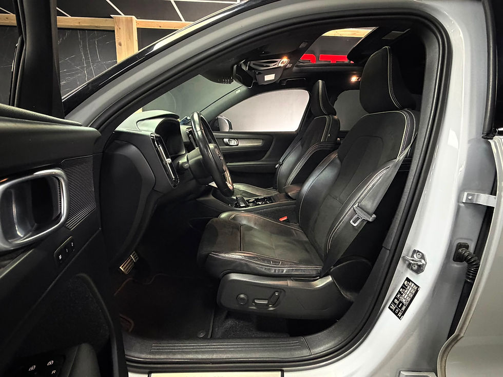 Miniature : VOLVO XC40 D3 2.0 150 CV BVA GPS BLUETOOTH CAMERA CARPLAY TOIT OUVRANT PANO