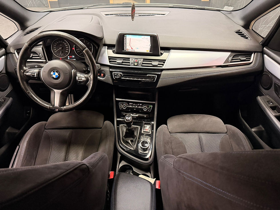 Miniature : BMW SERIE 2 ACTIVETOURER 214D 95CV GPS TEL