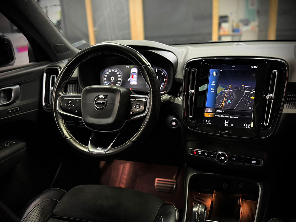 Miniature : VOLVO XC40 D3 2.0 150 CV BVA GPS BLUETOOTH CAMERA CARPLAY TOIT OUVRANT PANO