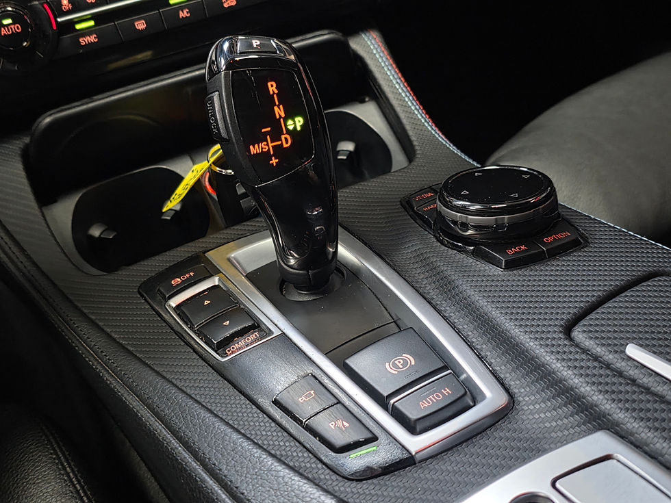Miniature : BMW SERIE 5 (F10) 520DA 190 CV PACK M CUIR GPS TOIT OUVRANT