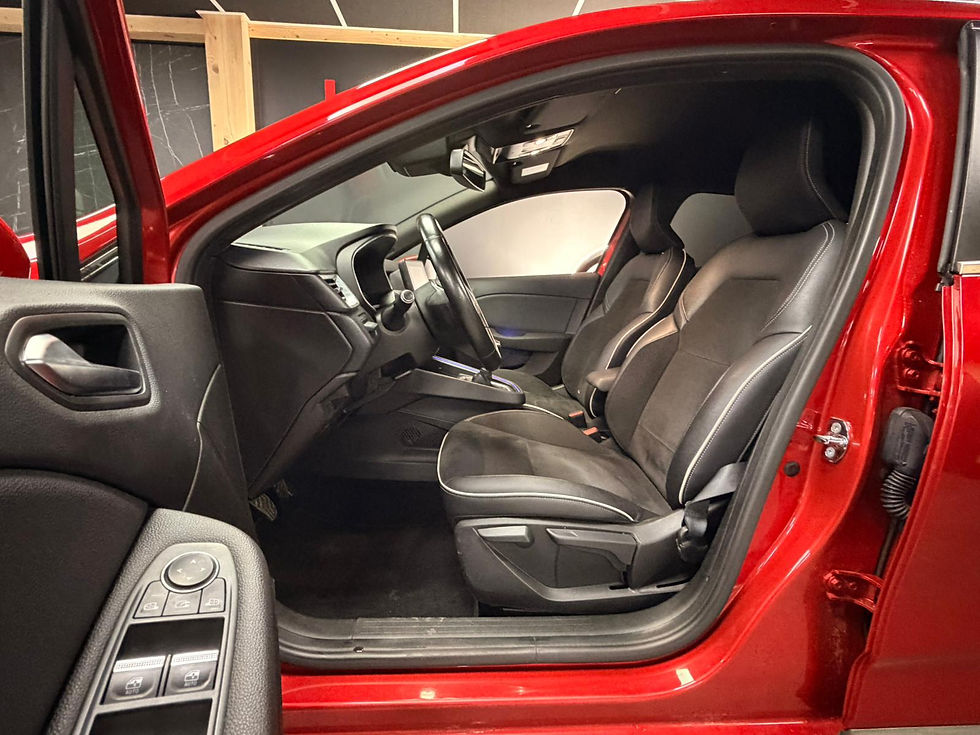 Miniature : RENAULT CLIO V 1.5 BLUE DCI 115 CV GPS BLUETOOTH CARPLAY