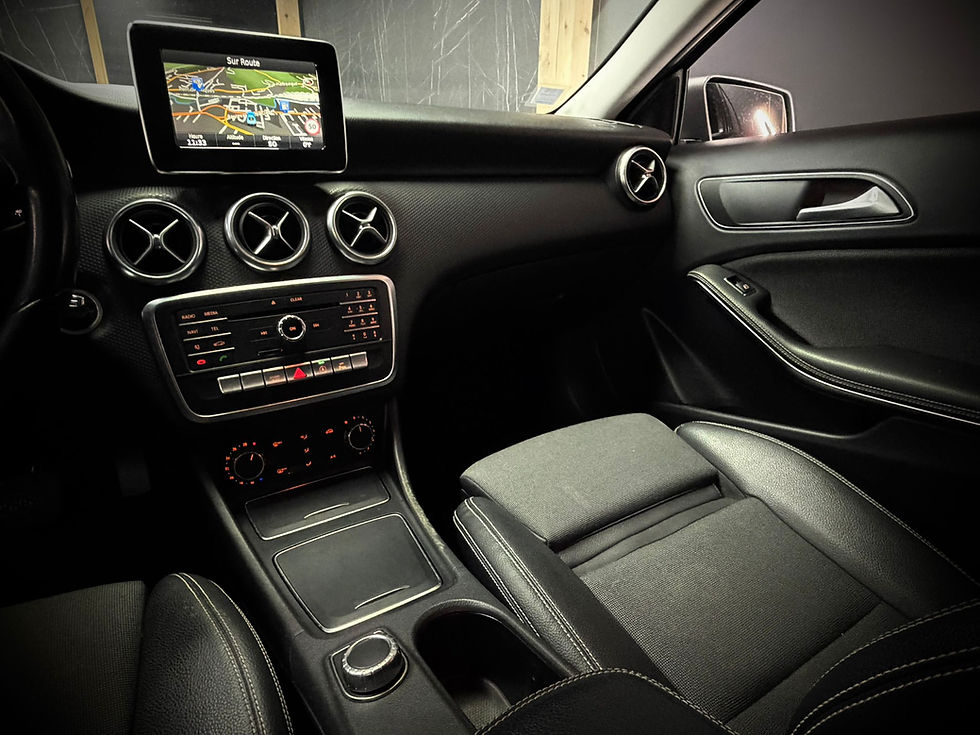 Miniature : MERCEDES CLASSE A 180 D 109 CV BVA GPS TEL