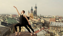 Dance with me and wind