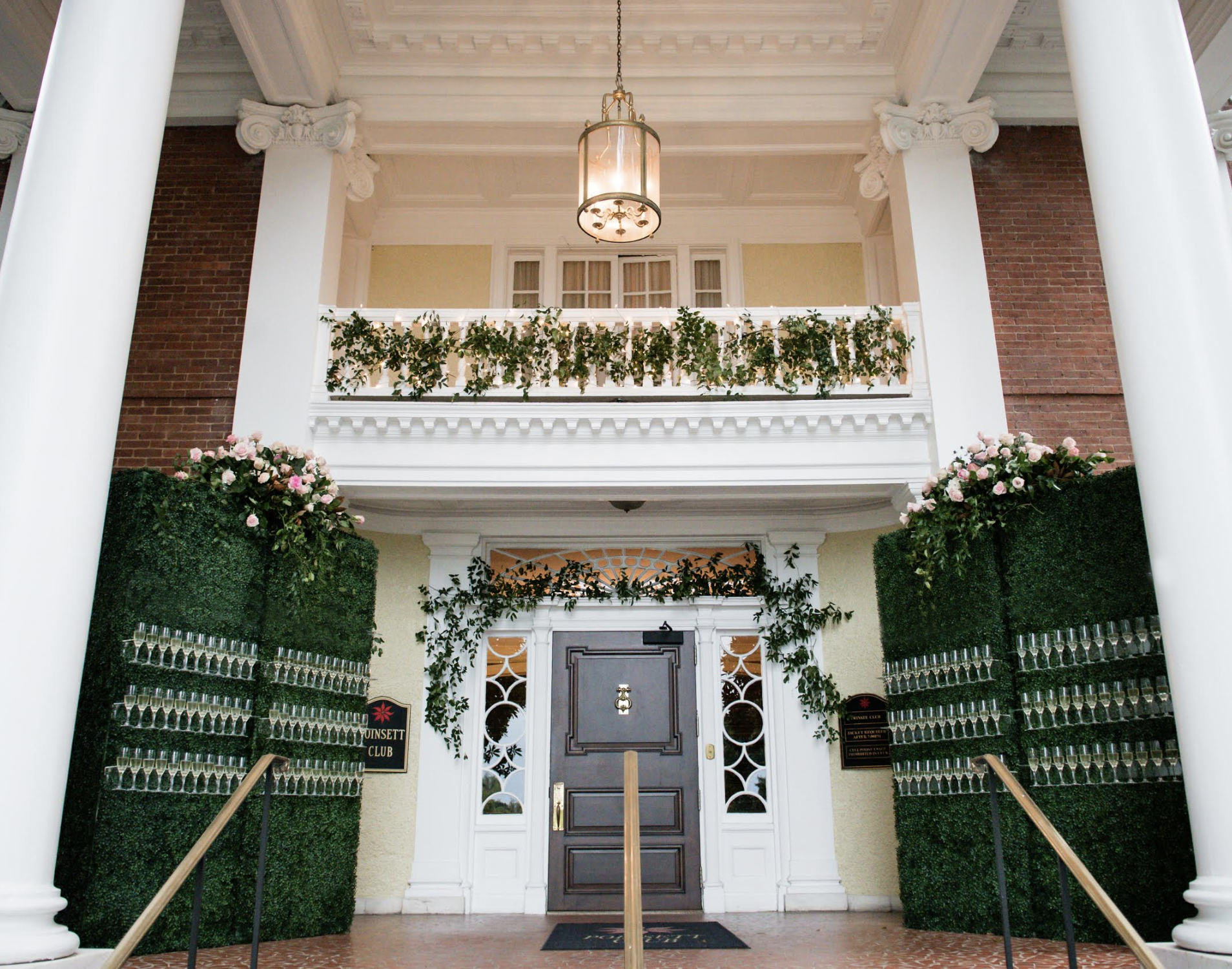 Hedge/Acrylic Champagne Wall