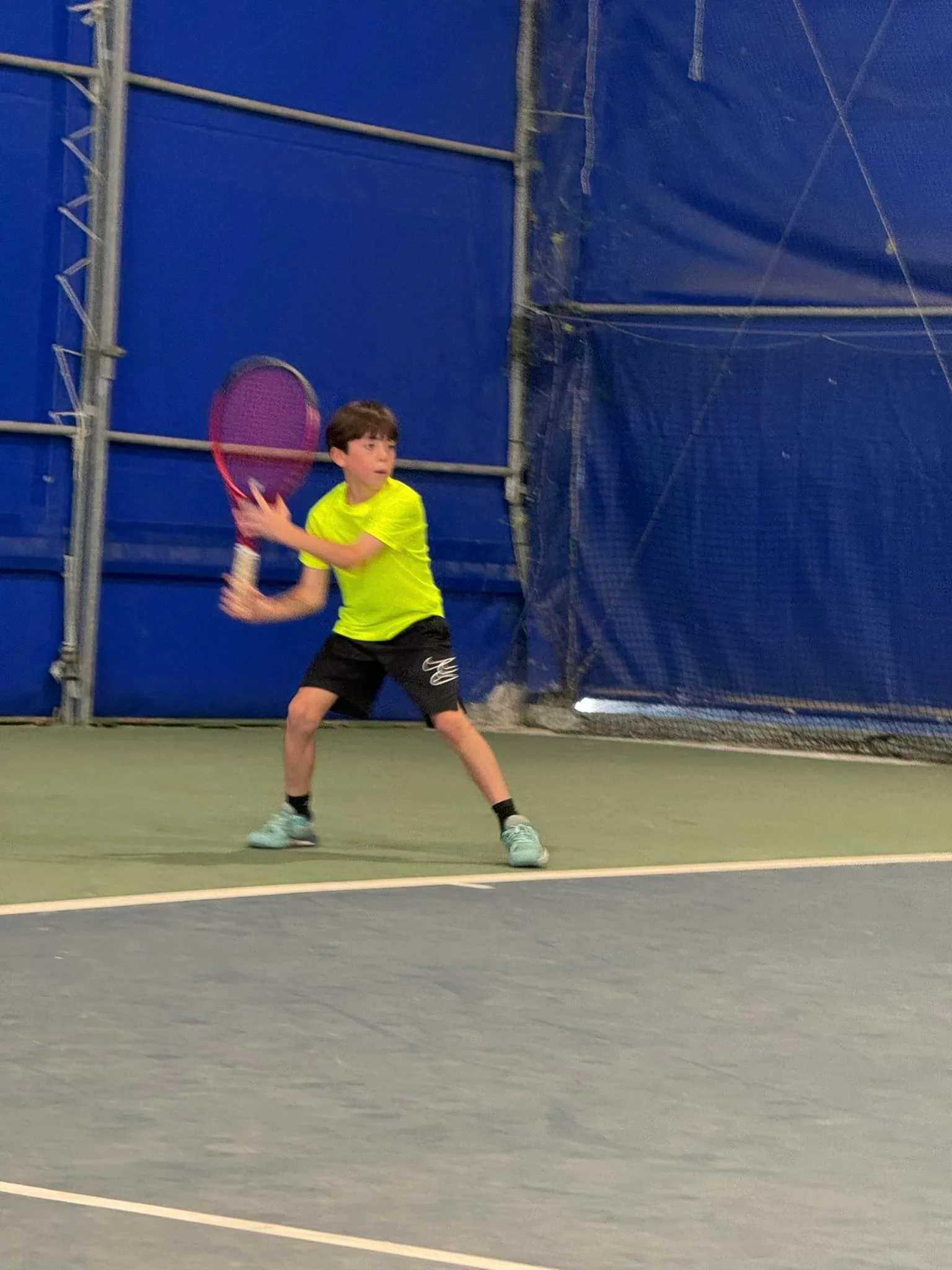 Tennis kid on court