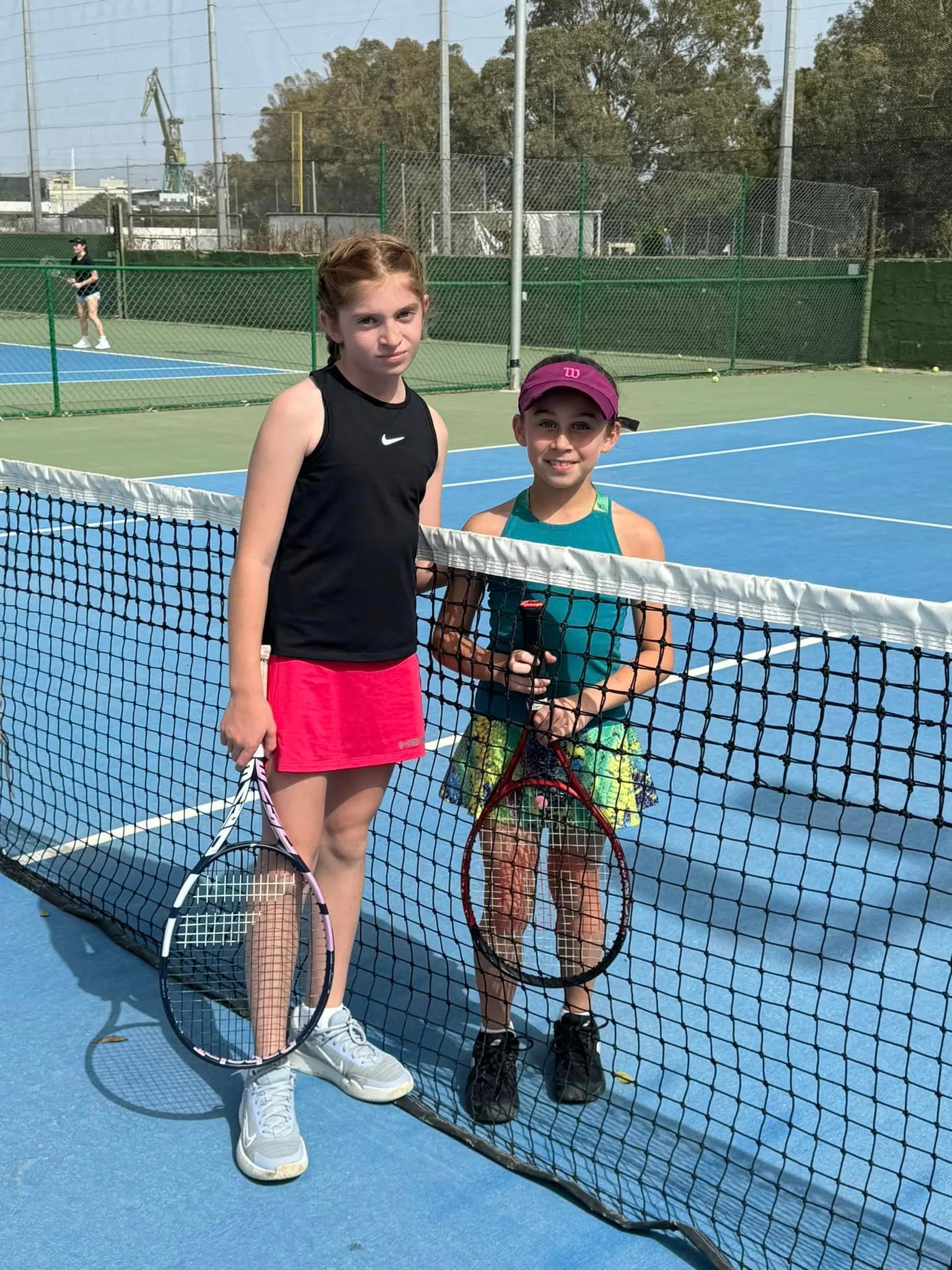 Tennis kids on court