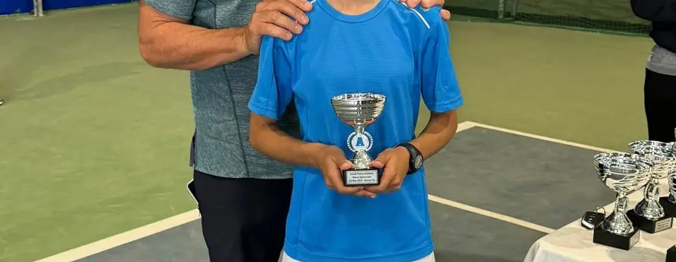 Tennis kid on court
