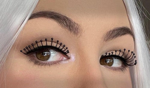 EYELASHES BLACK WITH BLACK DROPLETS