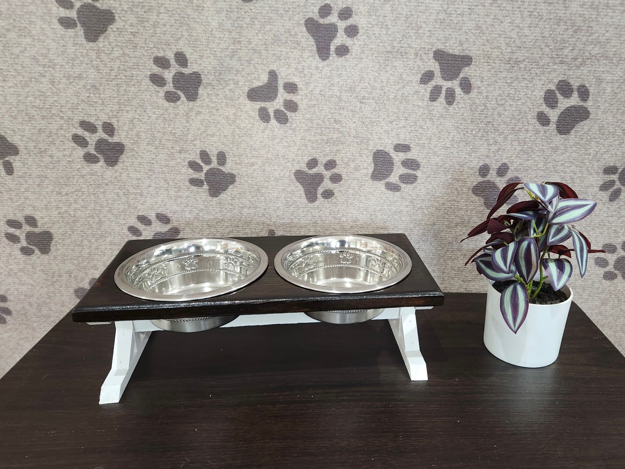 Smedium Raised Pet Feeder